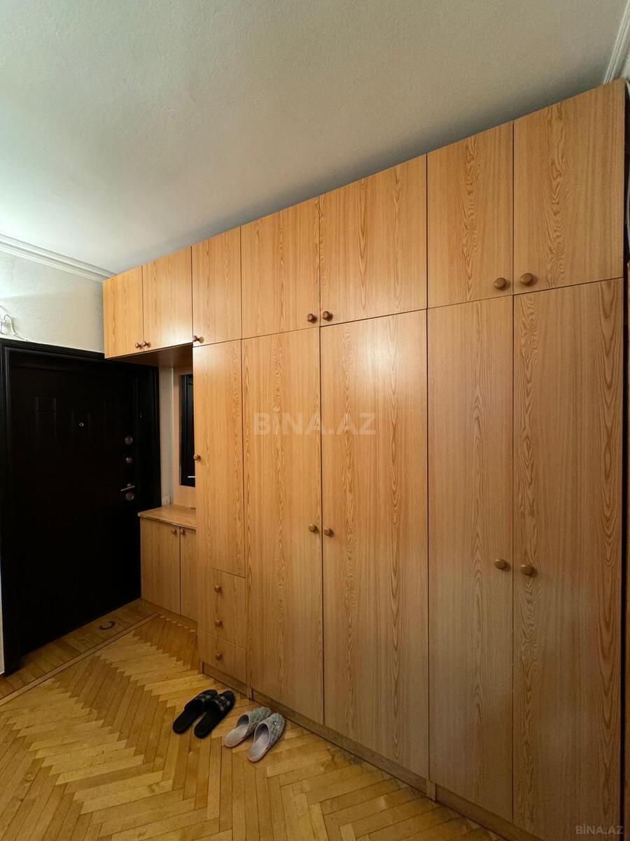 3 otaqlı Yeni tikili, Şah İsmayıl Xətai m., Bakı