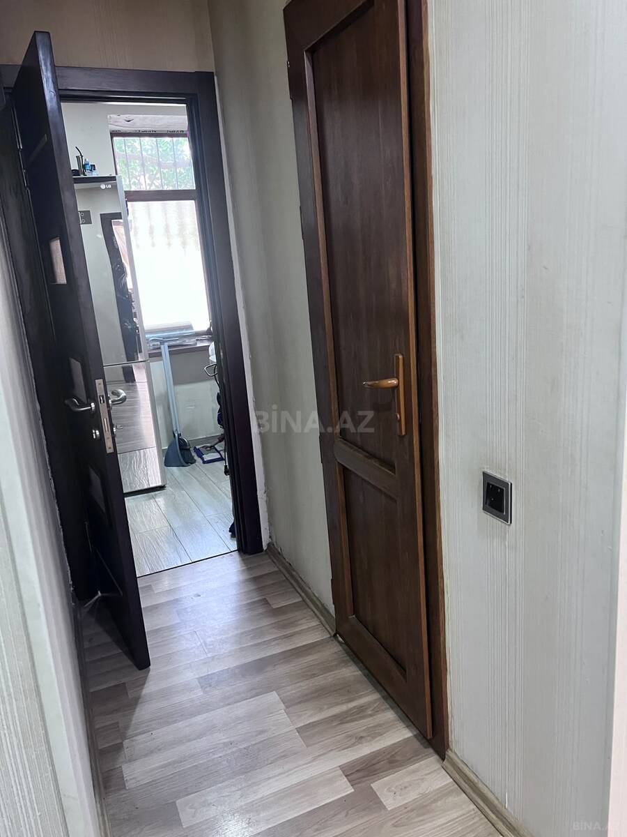 3 otaqlı Köhnə tikili, Neftçilər m., Bakı