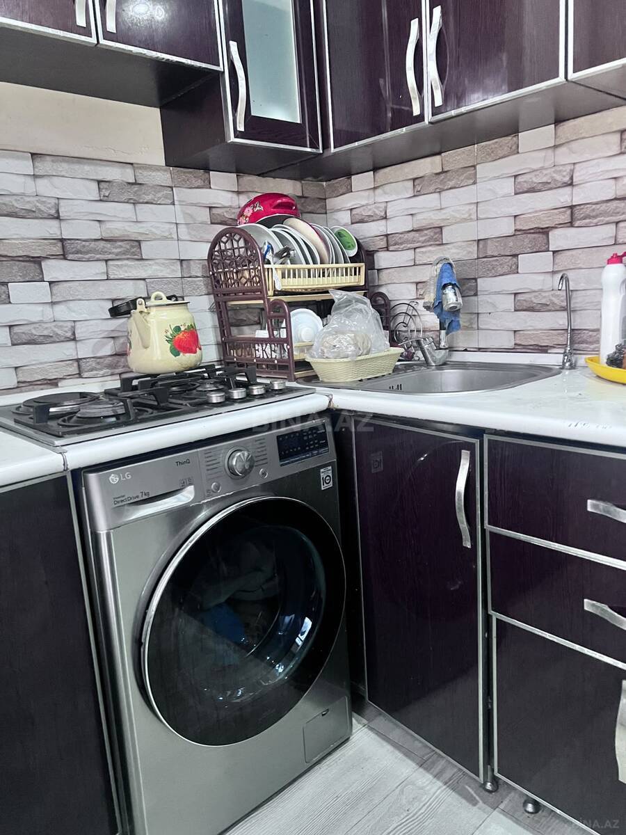 3 otaqlı Köhnə tikili, Neftçilər m., Bakı