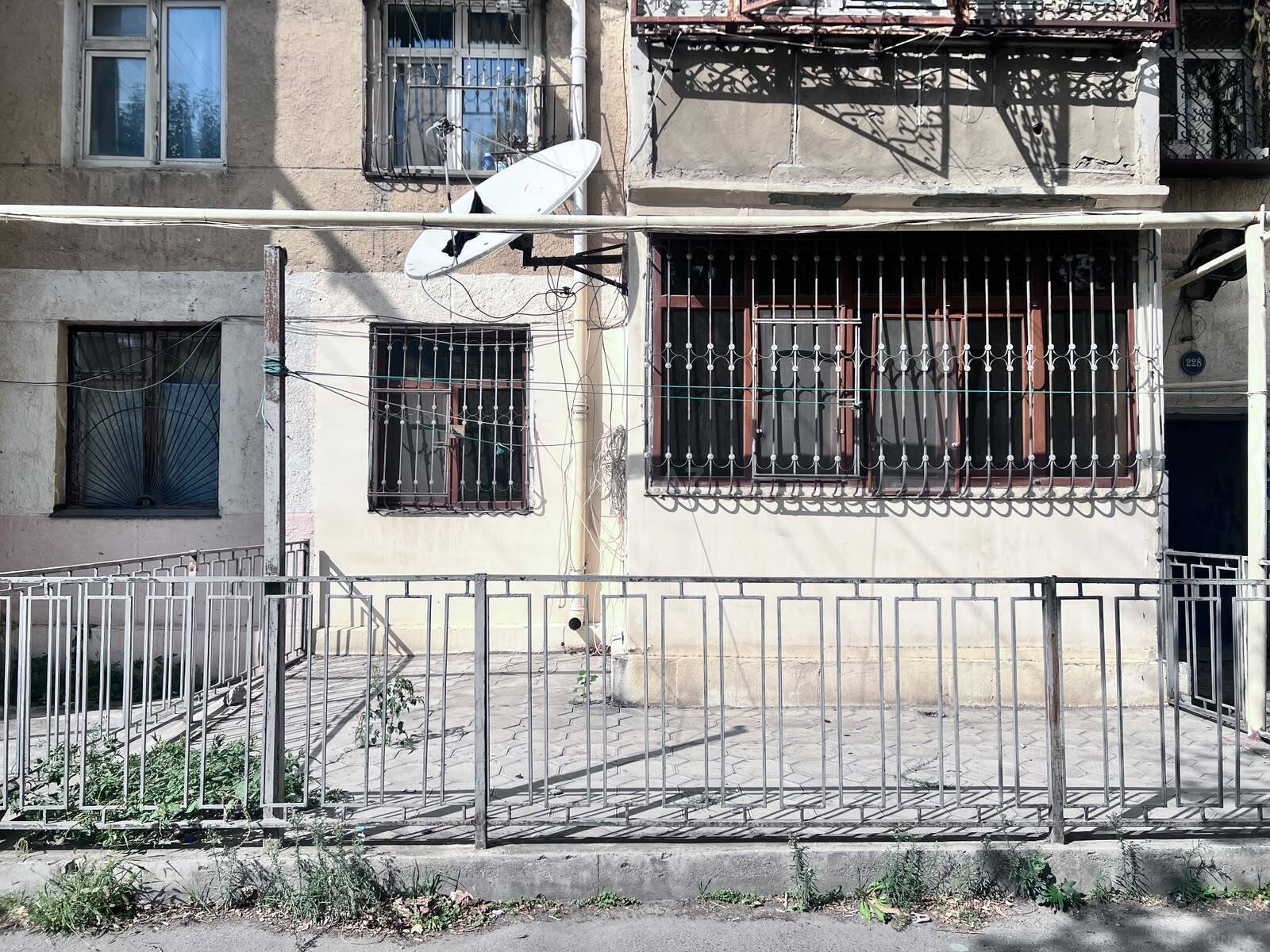 3 otaqlı Köhnə tikili, Neftçilər m., Bakı