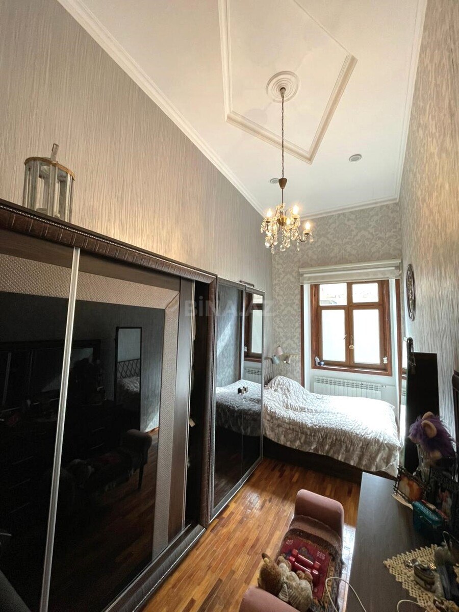 3 otaqlı Köhnə tikili, Sahil m., Bakı