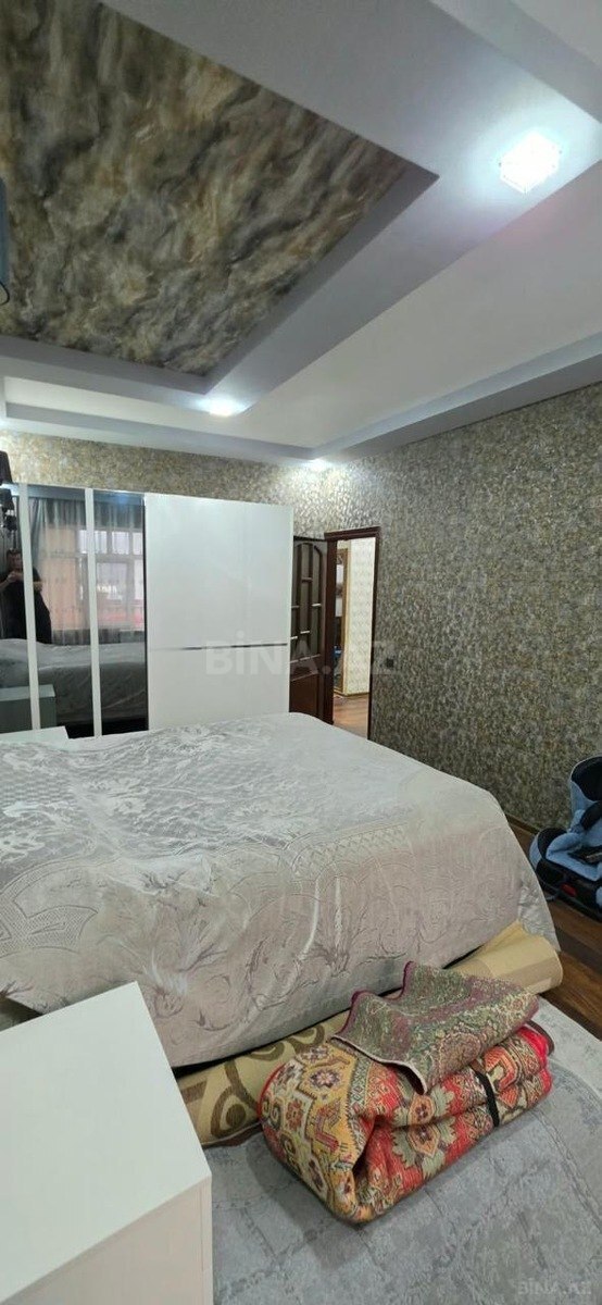 4 otaqlı Köhnə tikili, Bakıxanov q., Bakı