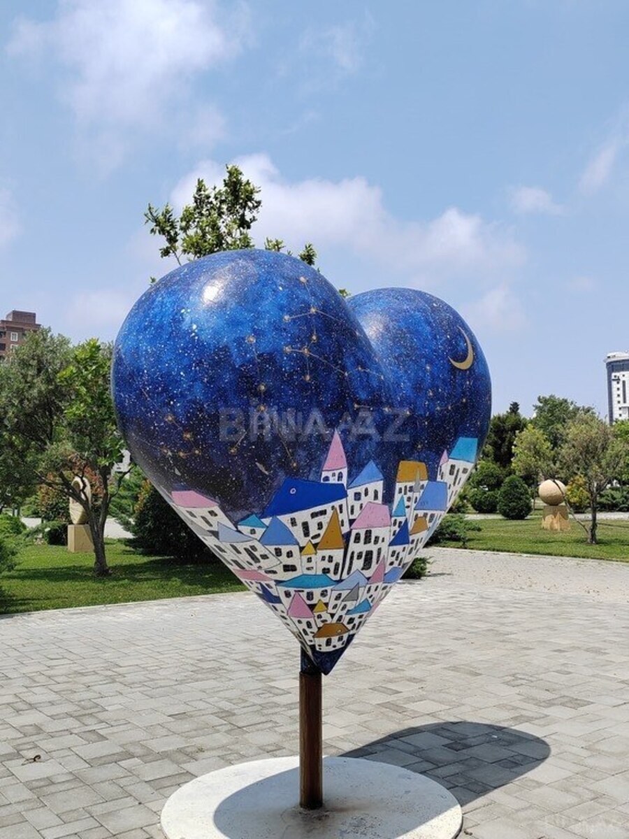 4 otaqlı Yeni tikili, Şah İsmayıl Xətai m., Bakı