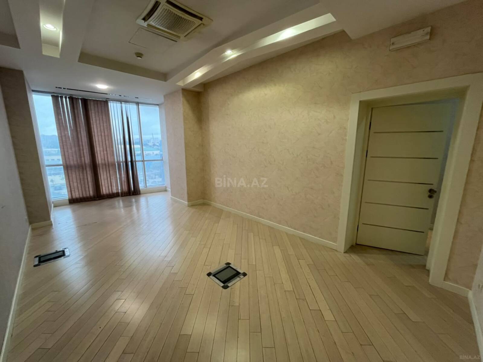 10 otaqlı Ofis, Bakmil m., Bakı