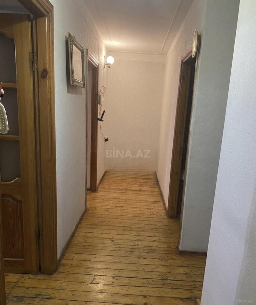3 otaqlı Köhnə tikili, Qara Qarayev m., Bakı