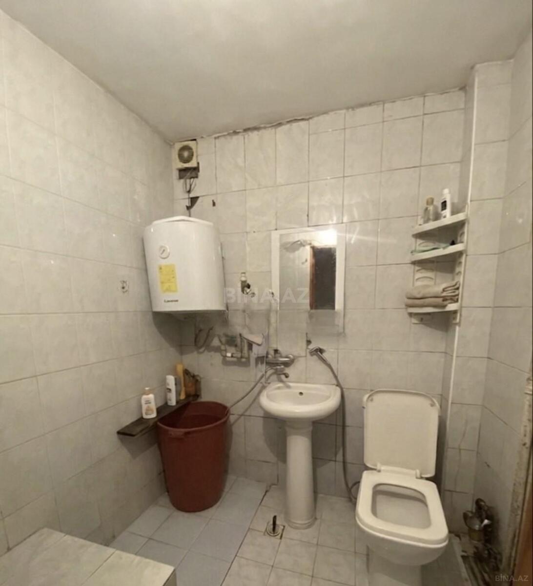3 otaqlı Köhnə tikili, Qara Qarayev m., Bakı
