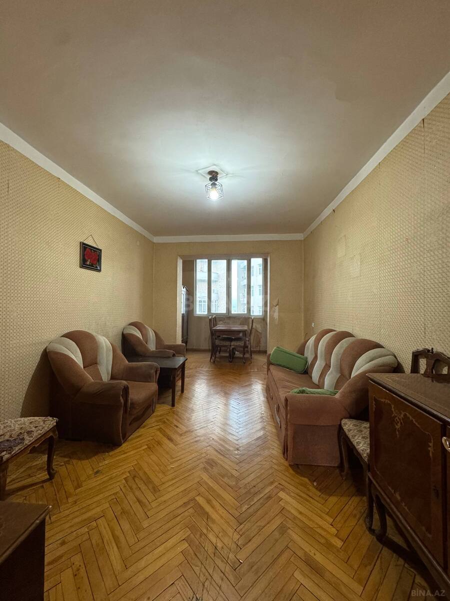 2 otaqlı Köhnə tikili, Elmlər Akademiyası m., Bakı