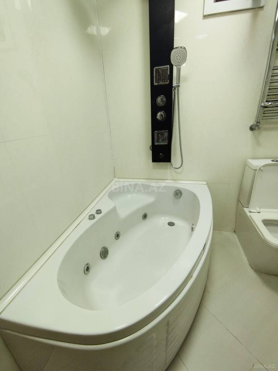3 otaqlı Köhnə tikili, Sahil m., Bakı