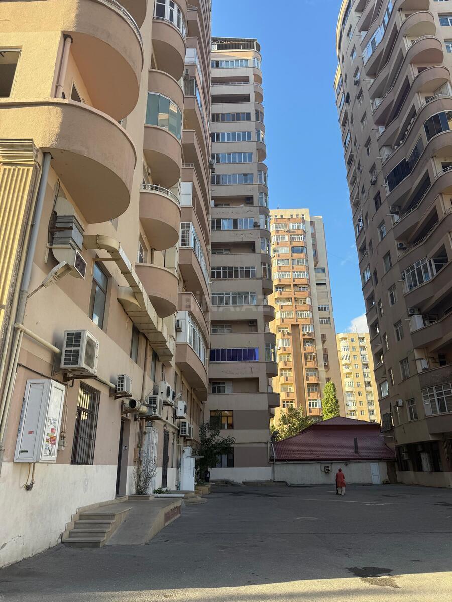 2 otaqlı Yeni tikili, Elmlər Akademiyası m., Bakı