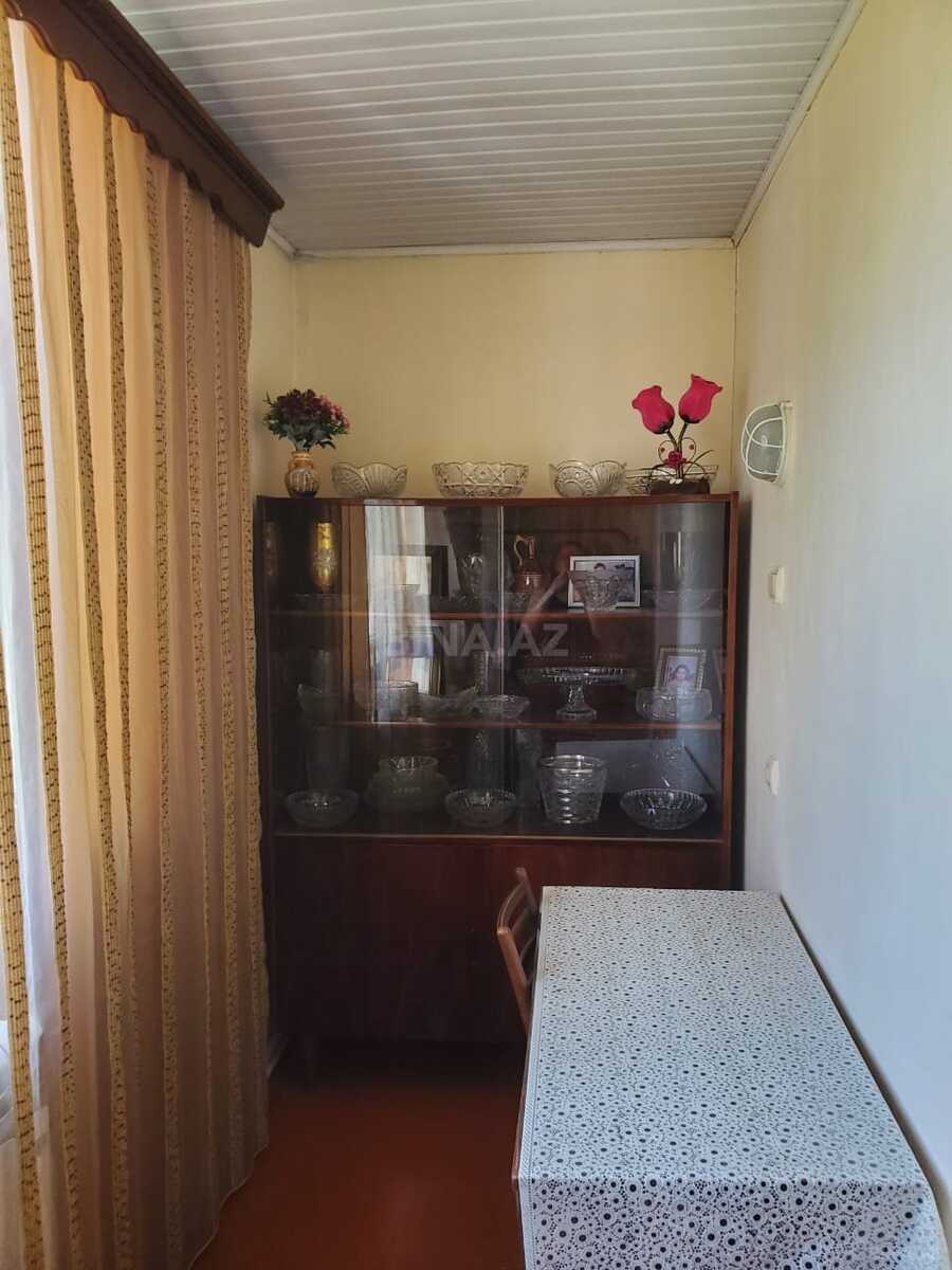 3 otaqlı Köhnə tikili, 28 May m., Bakı