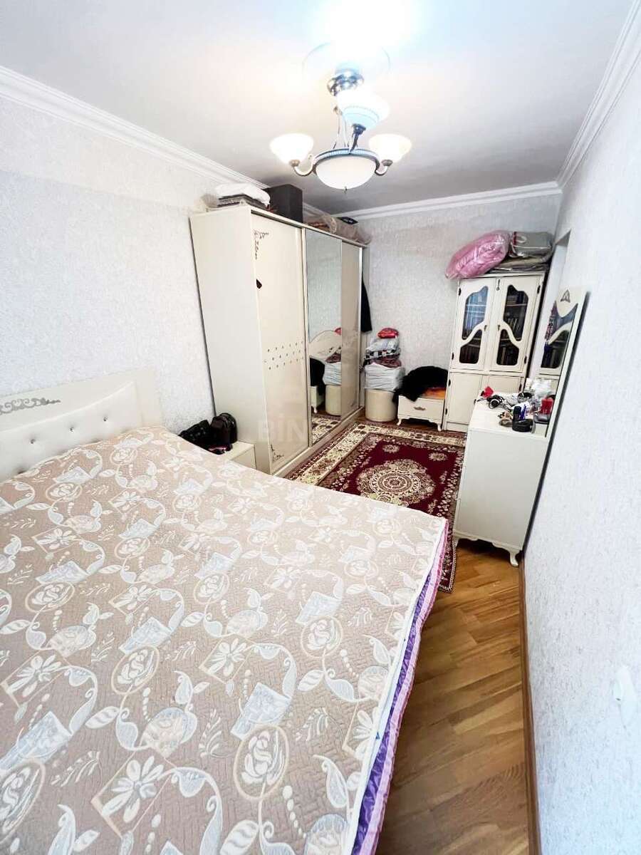 4 otaqlı Köhnə tikili, Azadlıq Prospekti m., Bakı