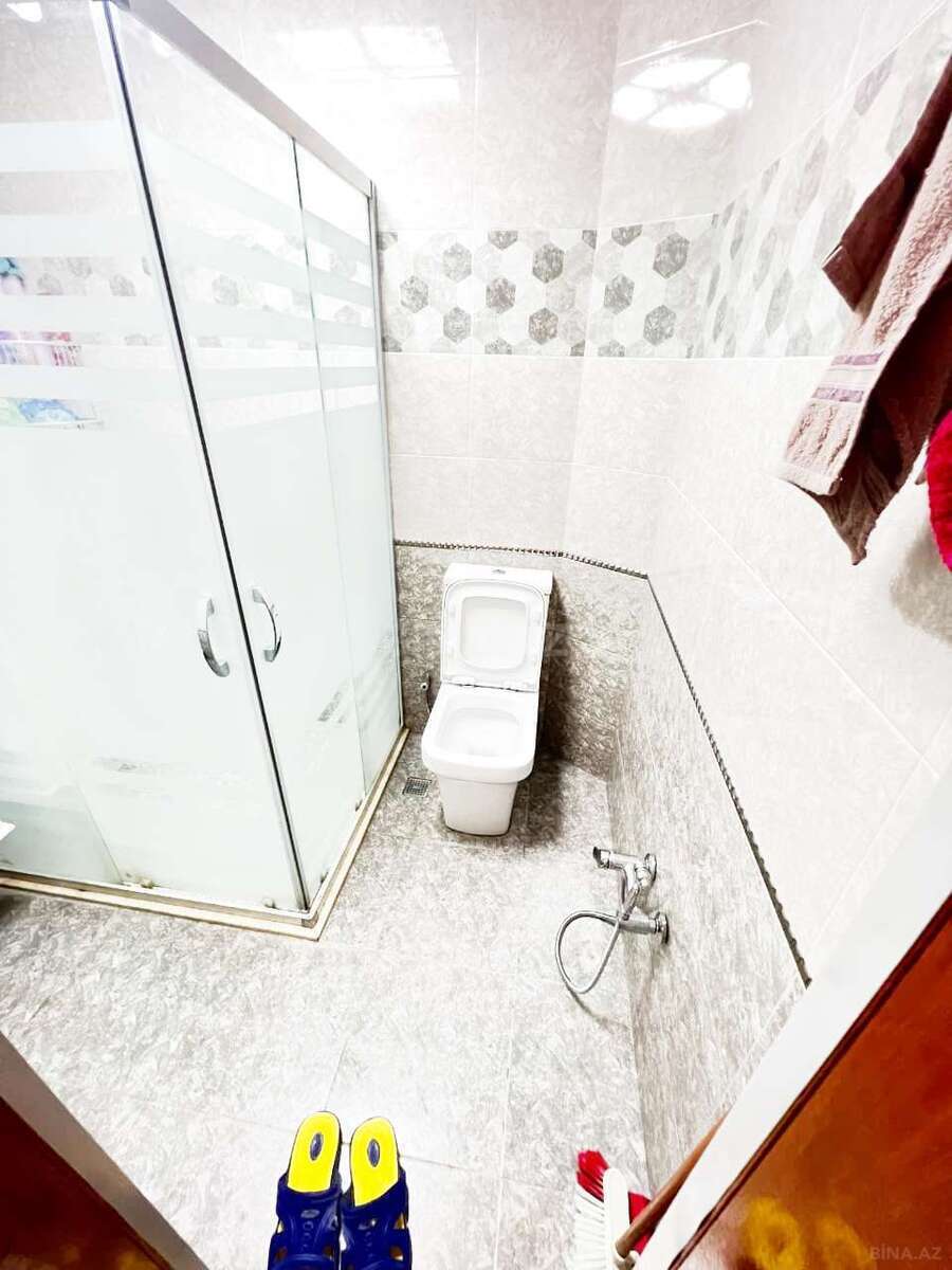4 otaqlı Köhnə tikili, Azadlıq Prospekti m., Bakı