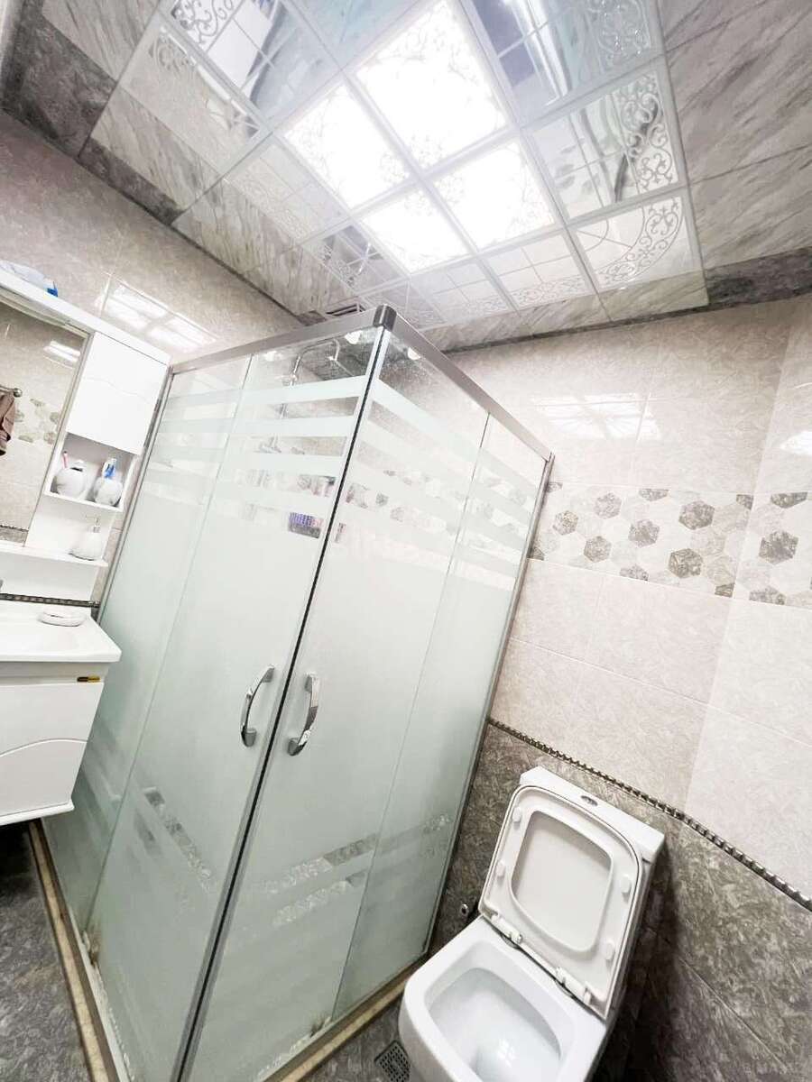 4 otaqlı Köhnə tikili, Azadlıq Prospekti m., Bakı