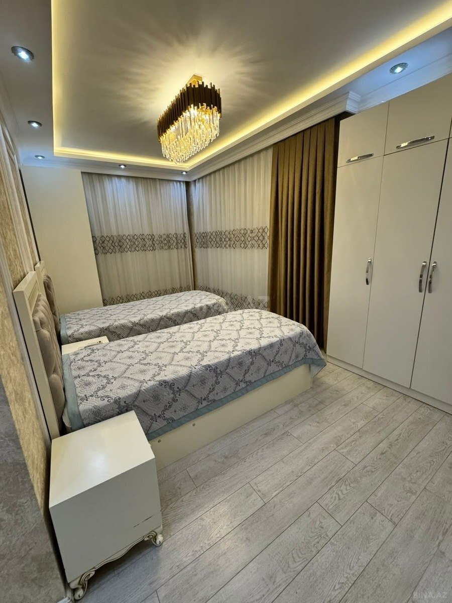 3 otaqlı Yeni tikili, 8 Noyabr m., Bakı