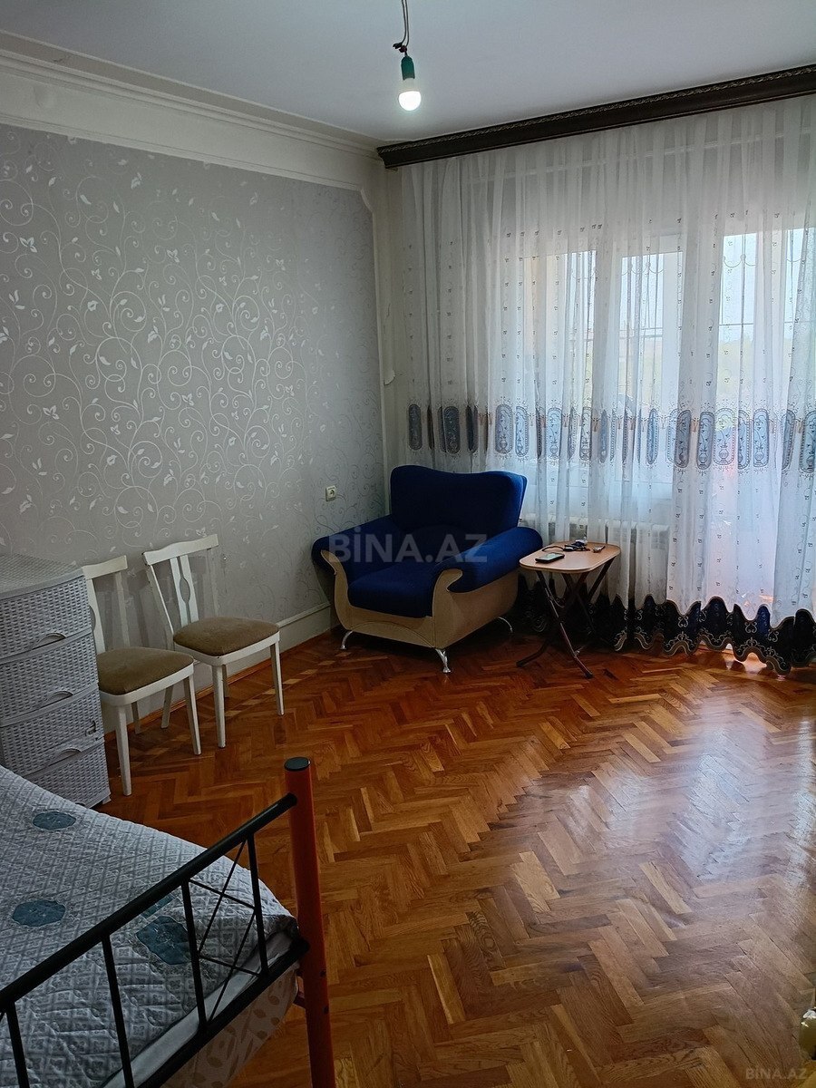 3 otaqlı Köhnə tikili, Köhnə Günəşli q., Bakı