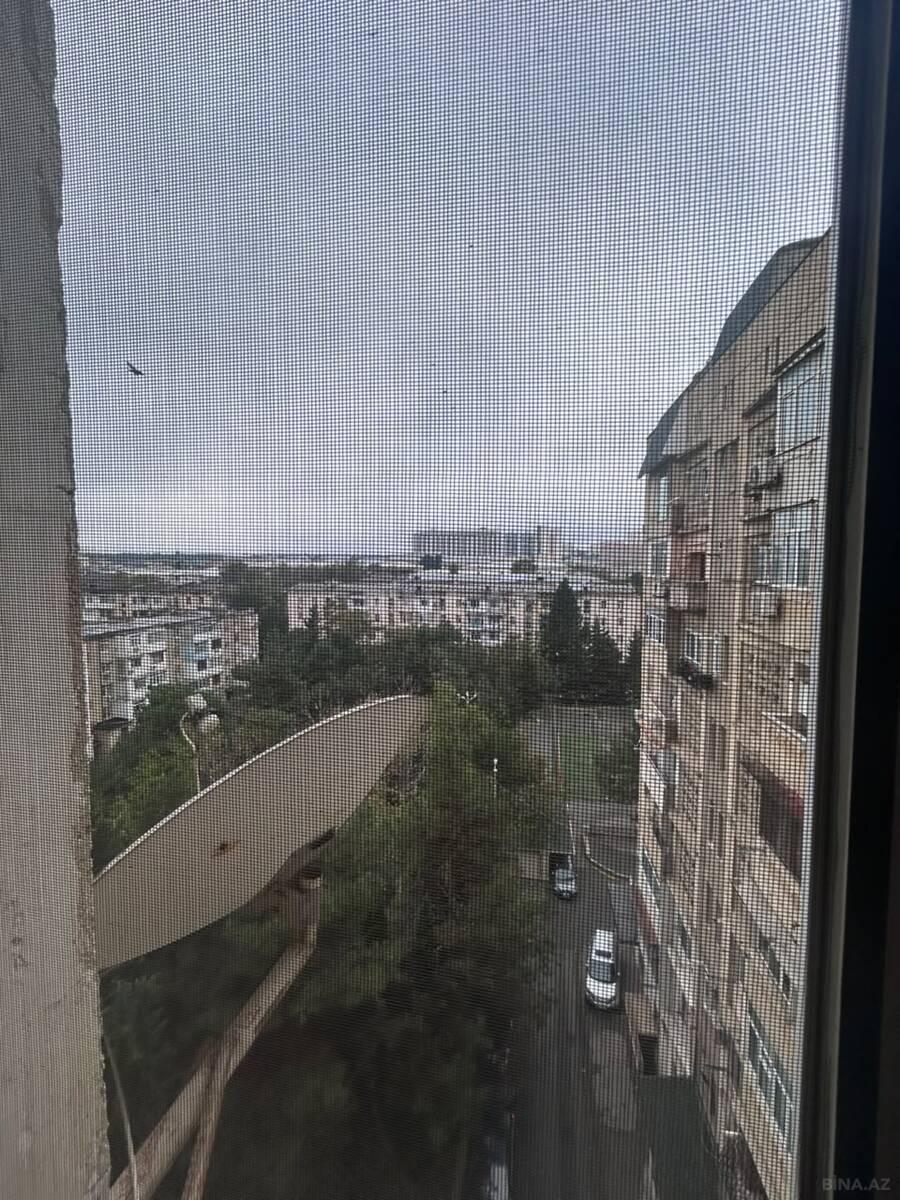 3 otaqlı Köhnə tikili, Elmlər Akademiyası m., Bakı