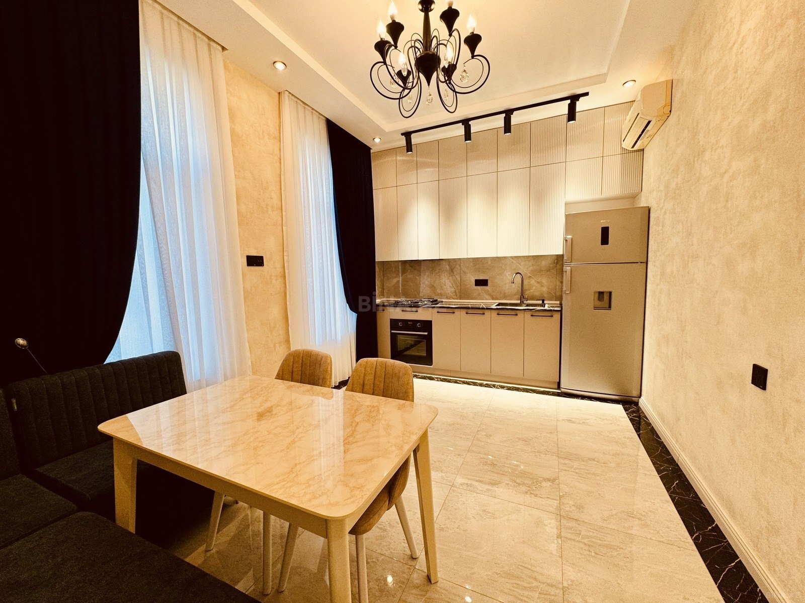 5 otaqlı Həyət evi/Bağ evi, Mərdəkan q., Bakı