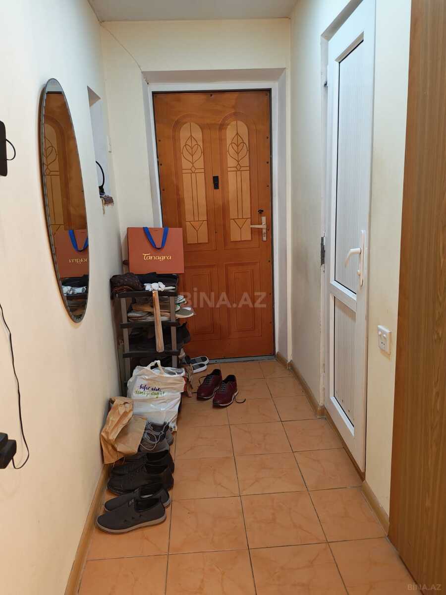 2 otaqlı Köhnə tikili, Elmlər Akademiyası m., Bakı