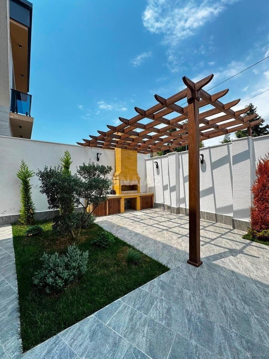 5 otaqlı Həyət evi/Bağ evi, Badamdar q., Bakı
