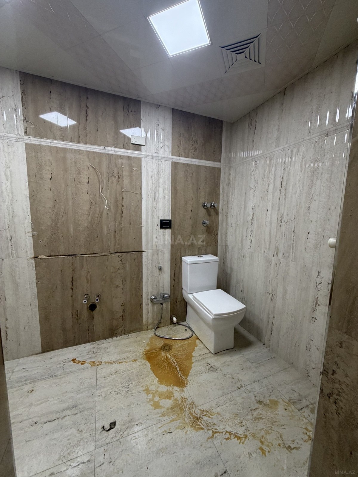 3 otaqlı Köhnə tikili, 8-ci kilometr q., Bakı