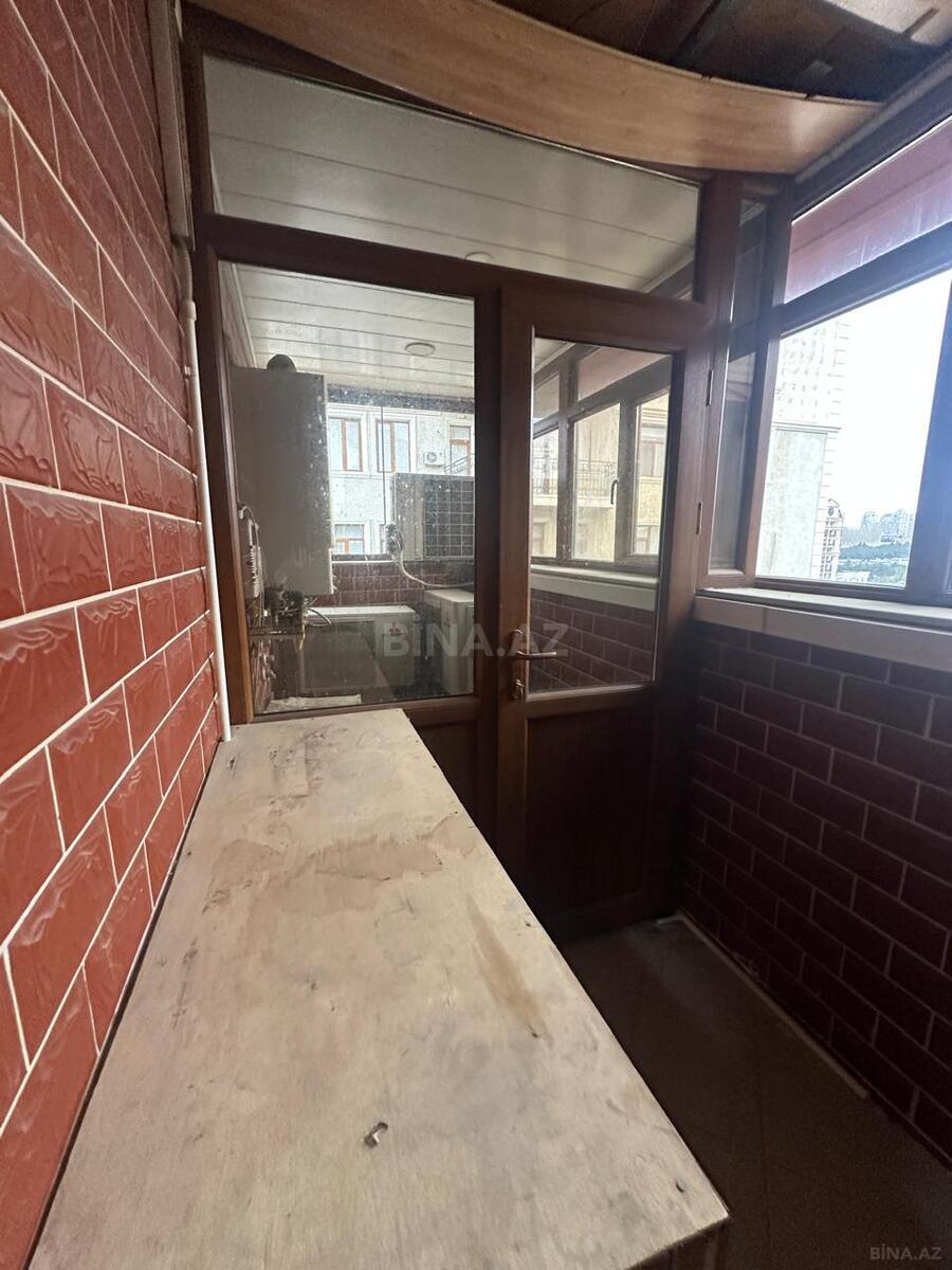 8 otaqlı Yeni tikili, Nizami m., Bakı