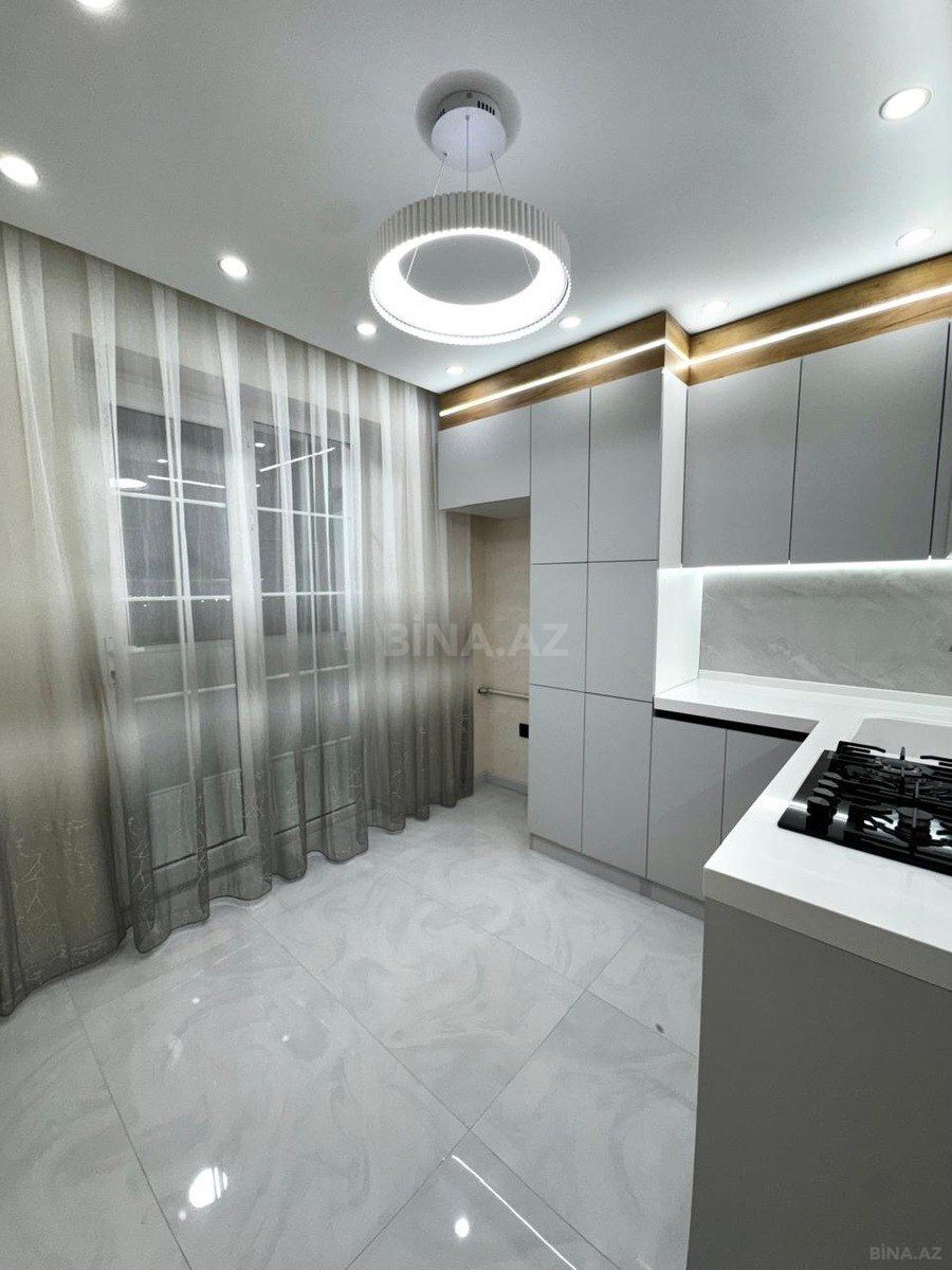 3 otaqlı Köhnə tikili, Əhmədli m., Bakı