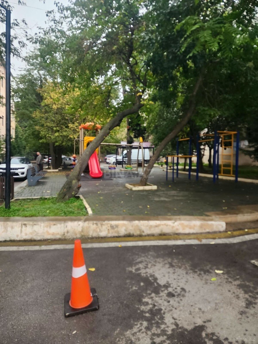 2 otaqlı Köhnə tikili, 20 Yanvar m., Bakı