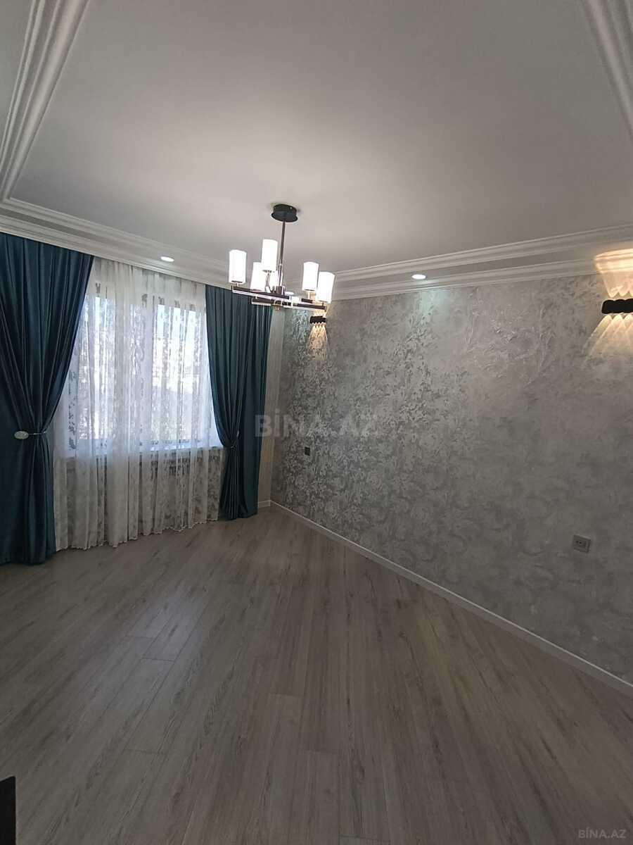 3 otaqlı Köhnə tikili, Xalqlar Dostluğu m., Bakı