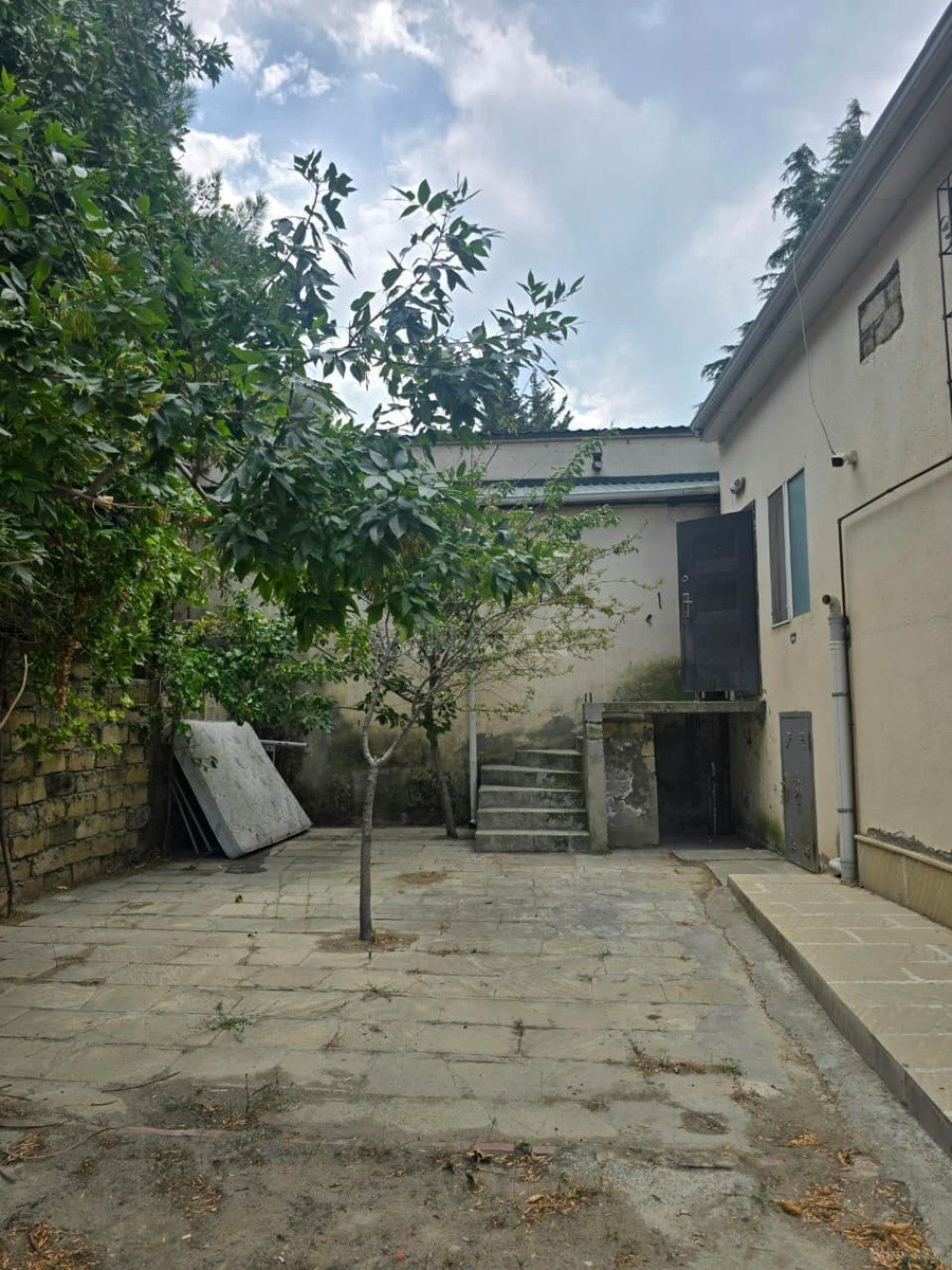 4 otaqlı Köhnə tikili, Yasamal q., Bakı
