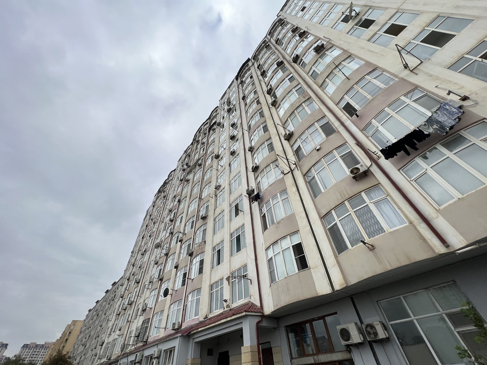 3 otaqlı Yeni tikili, İnşaatçılar m., Bakı