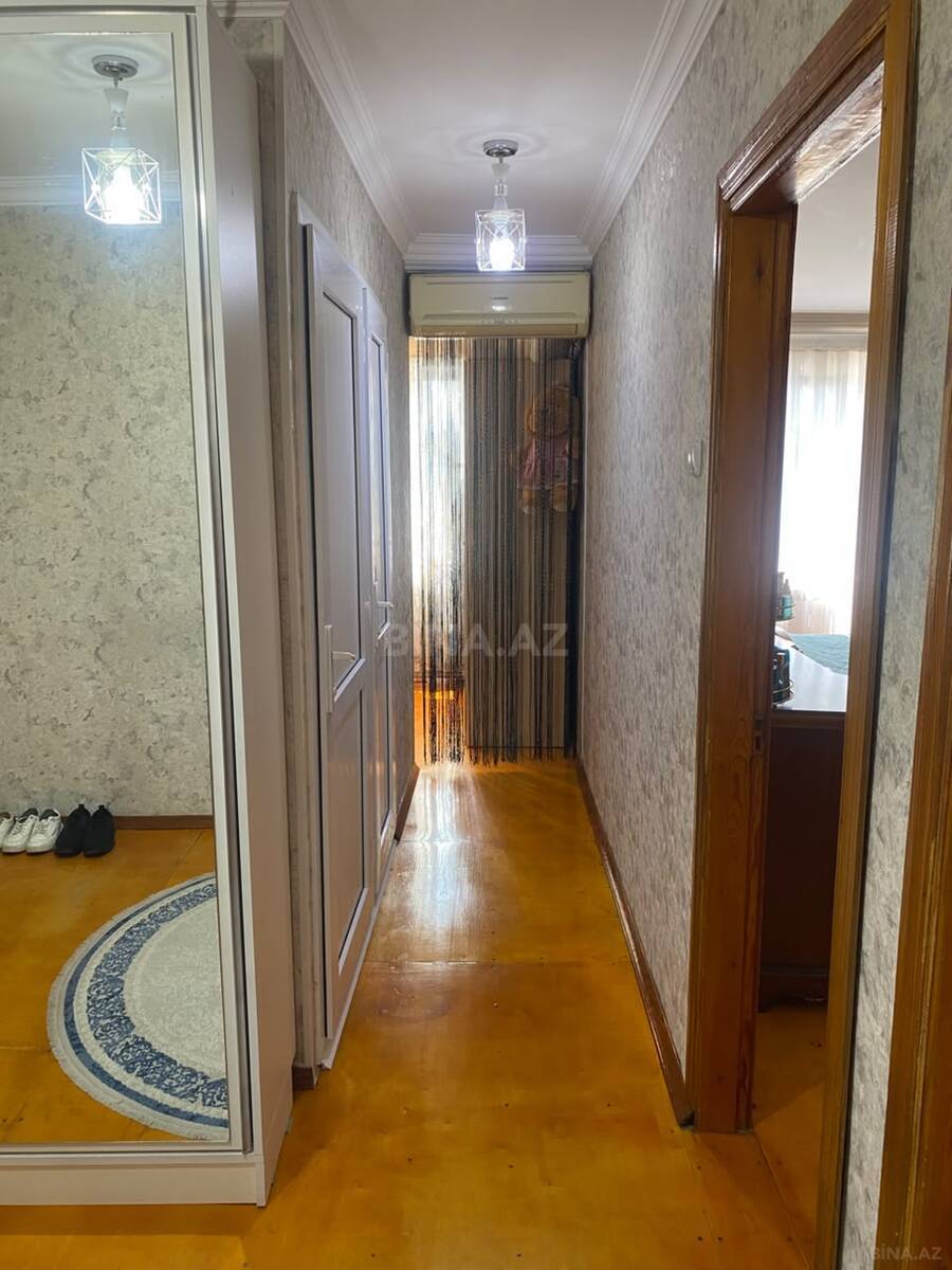3 otaqlı Köhnə tikili, Xalqlar Dostluğu m., Bakı