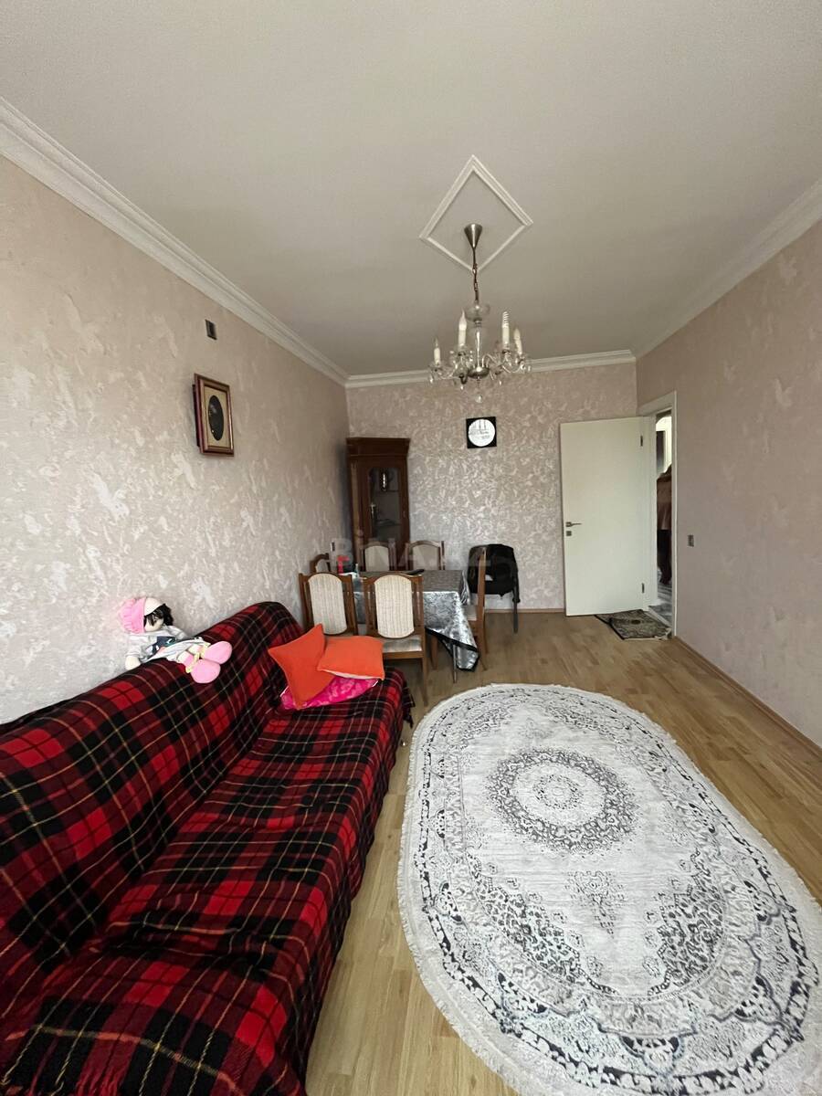 3 otaqlı Köhnə tikili, Binəqədi r., Bakı