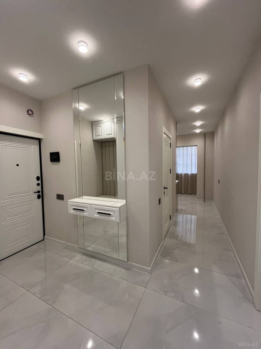 3 otaqlı Köhnə tikili, Qara Qarayev m., Bakı