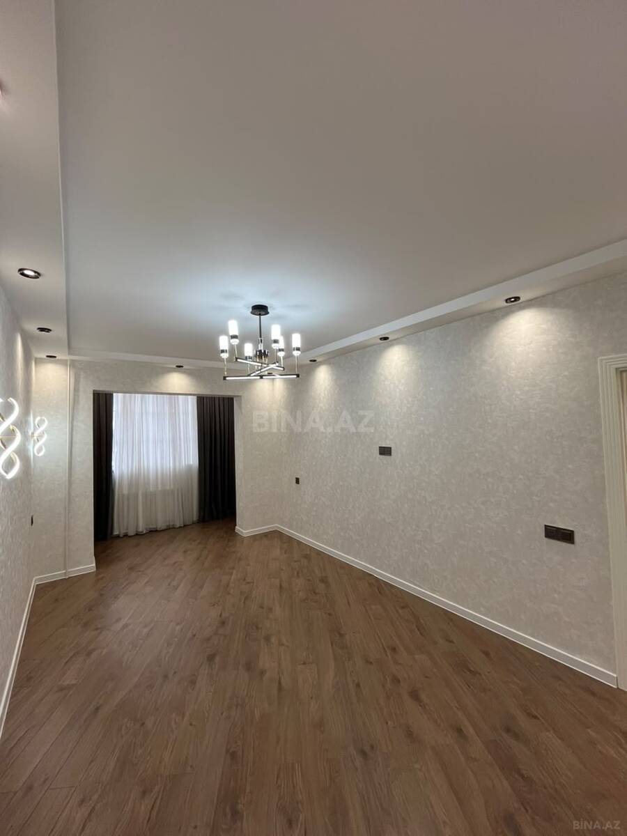 3 otaqlı Köhnə tikili, Qara Qarayev m., Bakı