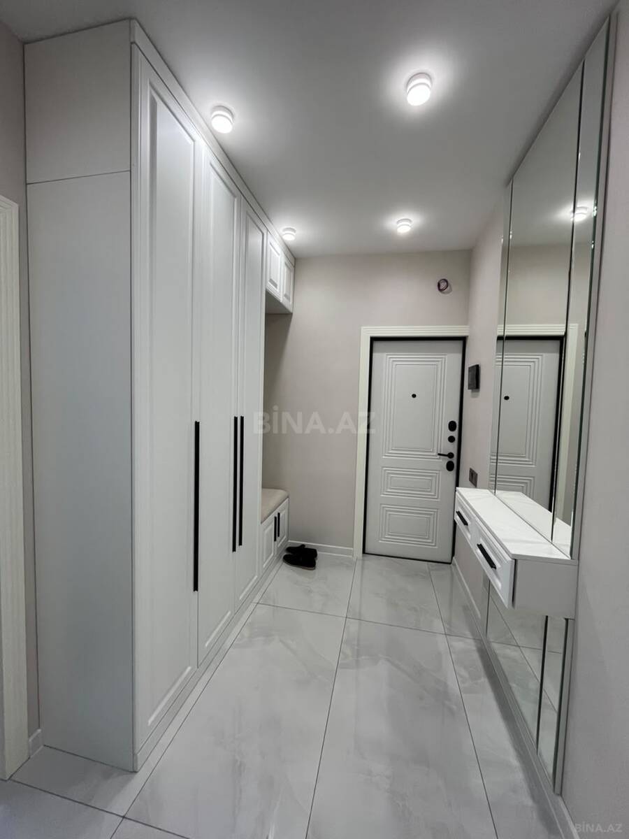 3 otaqlı Köhnə tikili, Qara Qarayev m., Bakı
