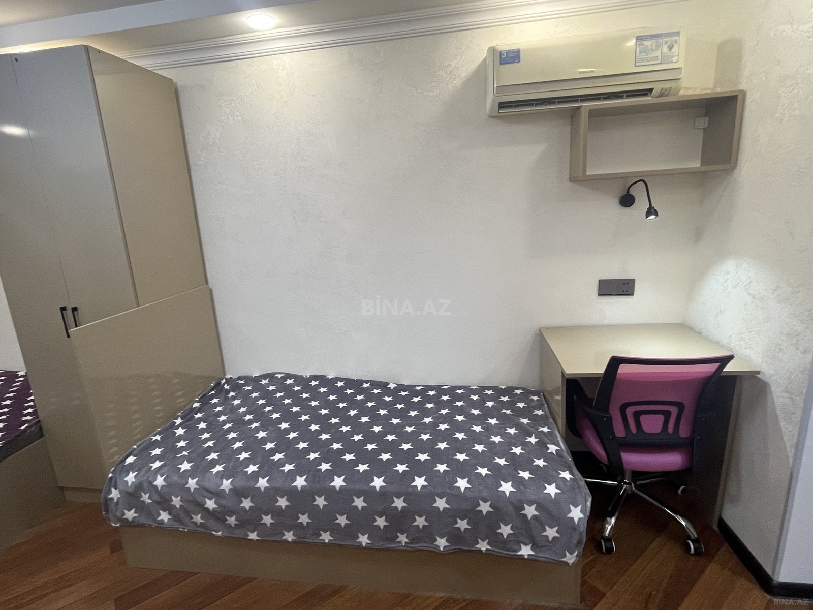 2 otaqlı Köhnə tikili, Elmlər Akademiyası m., Bakı
