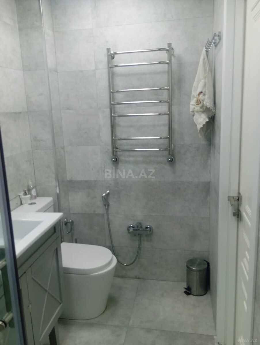 3 otaqlı Köhnə tikili, Elmlər Akademiyası m., Bakı