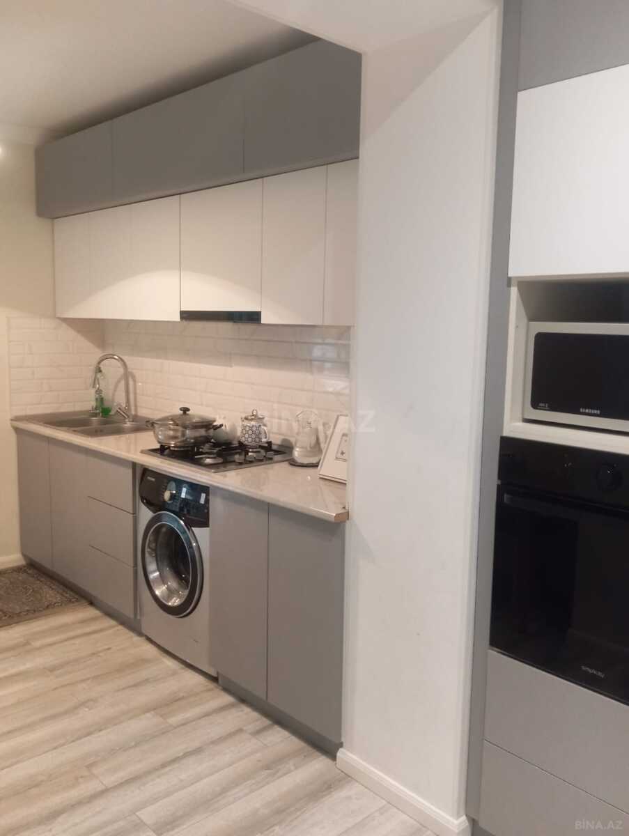 3 otaqlı Köhnə tikili, Elmlər Akademiyası m., Bakı