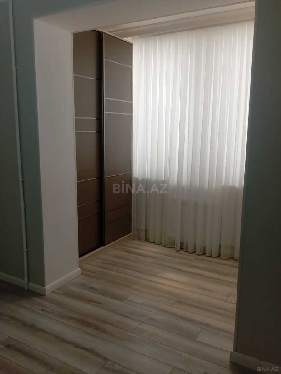 3 otaqlı Köhnə tikili, Elmlər Akademiyası m., Bakı