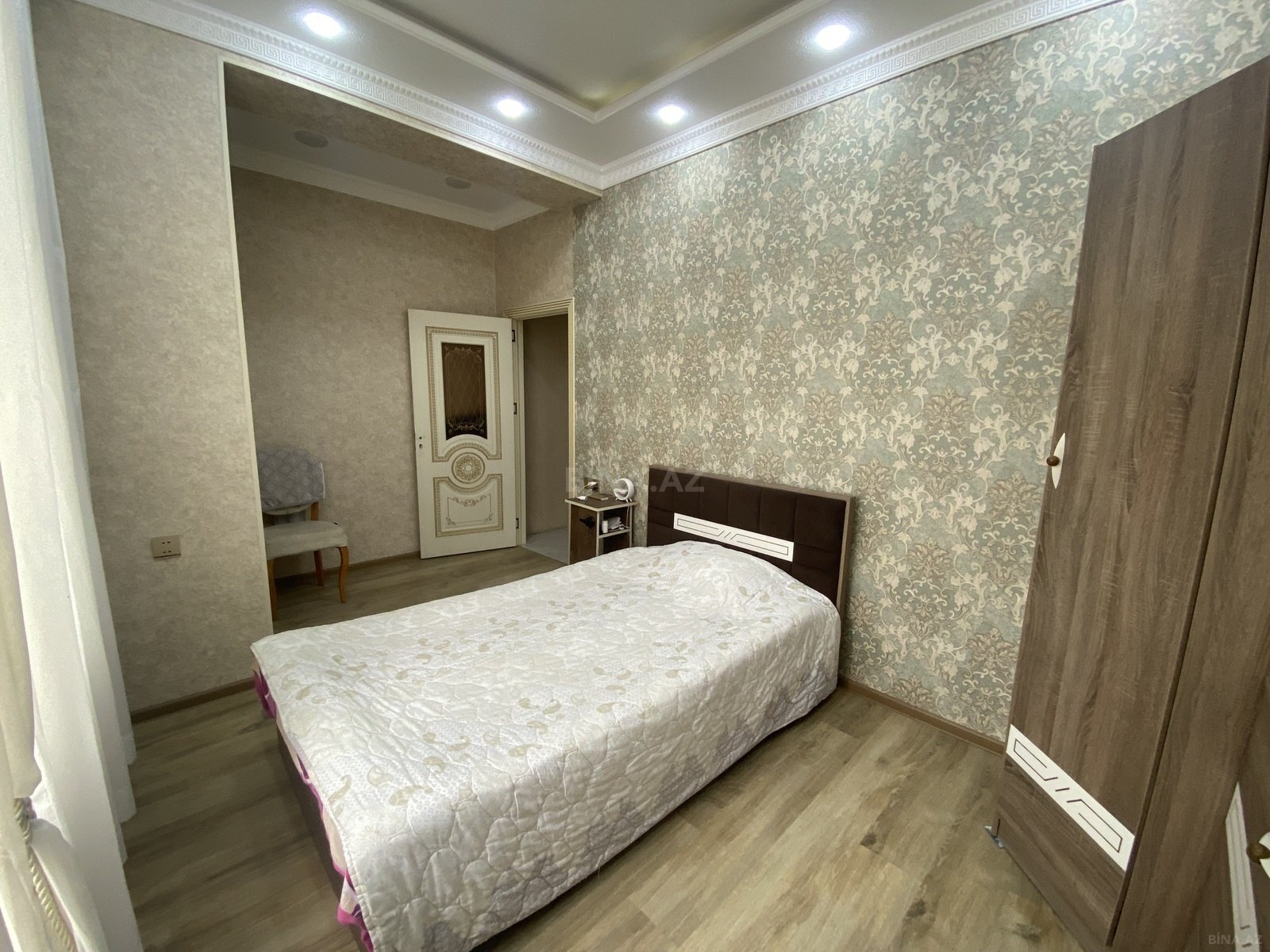 3 otaqlı Yeni tikili, Şah İsmayıl Xətai m., Bakı