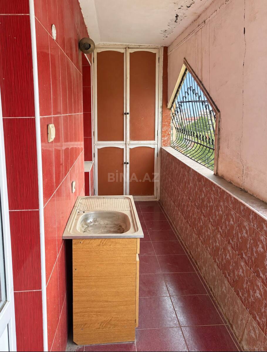 4 otaqlı Köhnə tikili, Həzi Aslanov m., Bakı