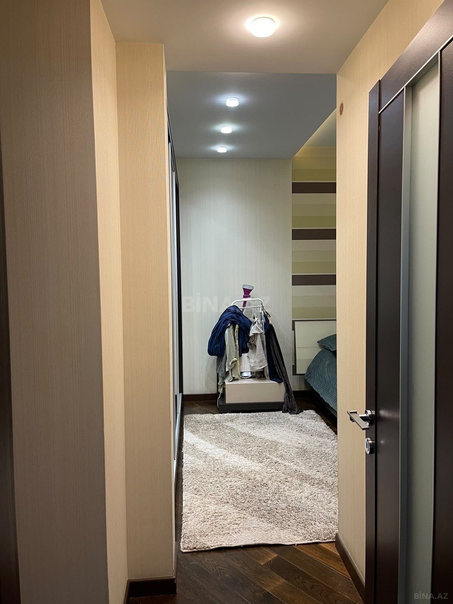 4 otaqlı Yeni tikili, Elmlər Akademiyası m., Bakı
