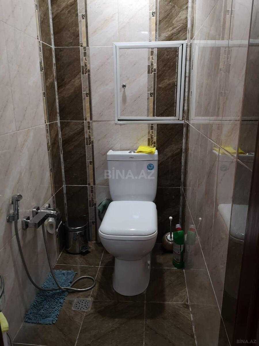3 otaqlı Köhnə tikili, Şah İsmayıl Xətai m., Bakı
