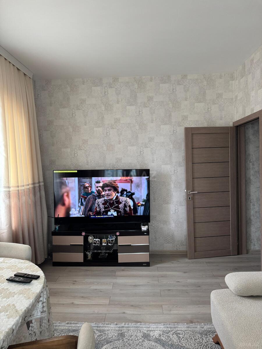 2 otaqlı Köhnə tikili, Memar Əcəmi m., Bakı