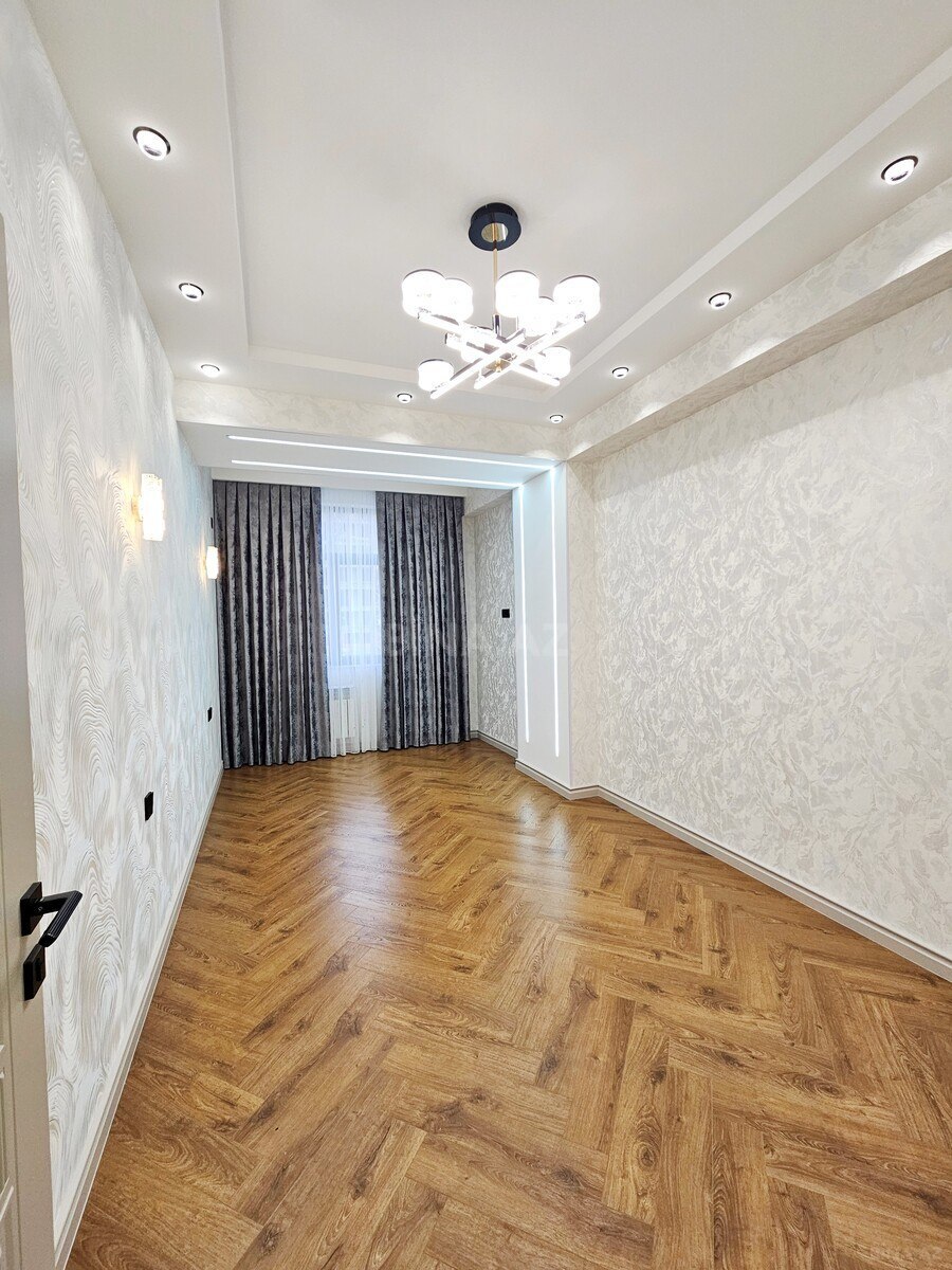 4 otaqlı Yeni tikili, Qara Qarayev m., Bakı