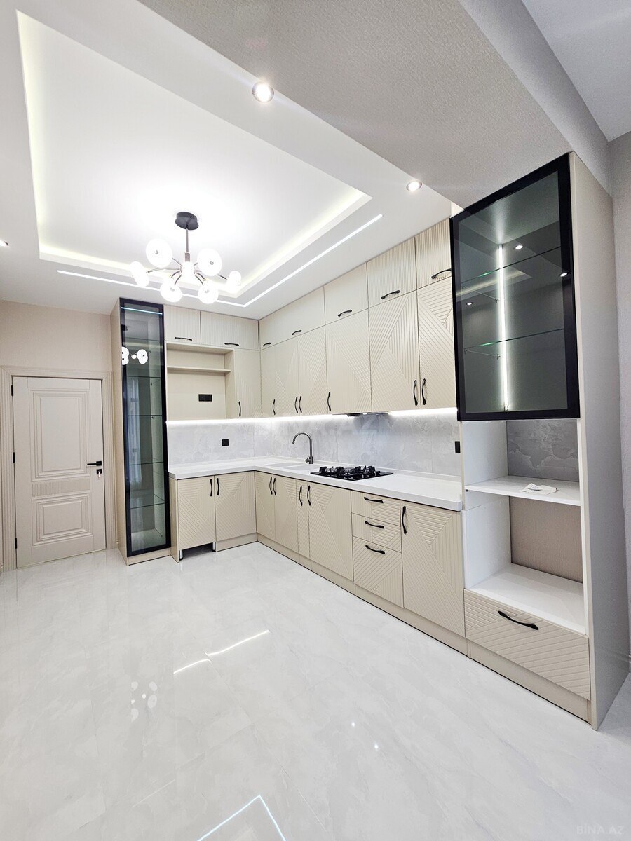 4 otaqlı Yeni tikili, Qara Qarayev m., Bakı