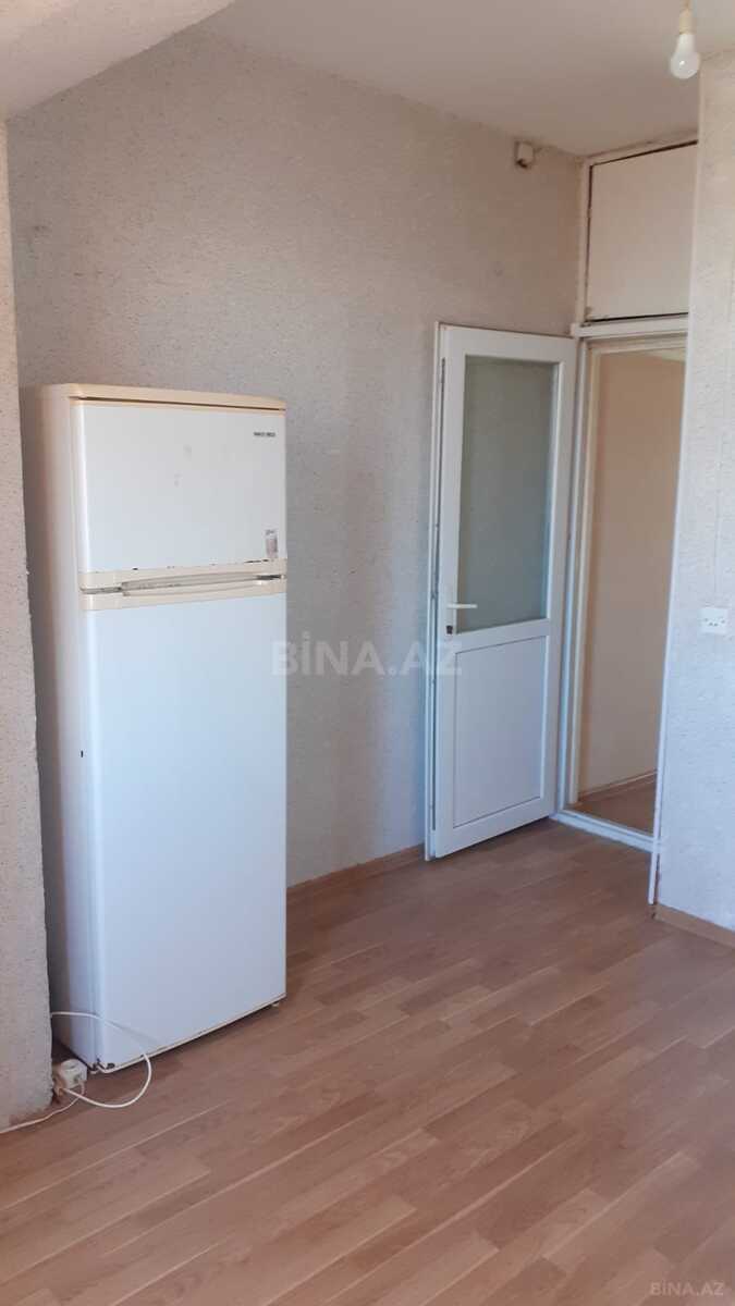 2 otaqlı Köhnə tikili, 8-ci mikrorayon q., Bakı