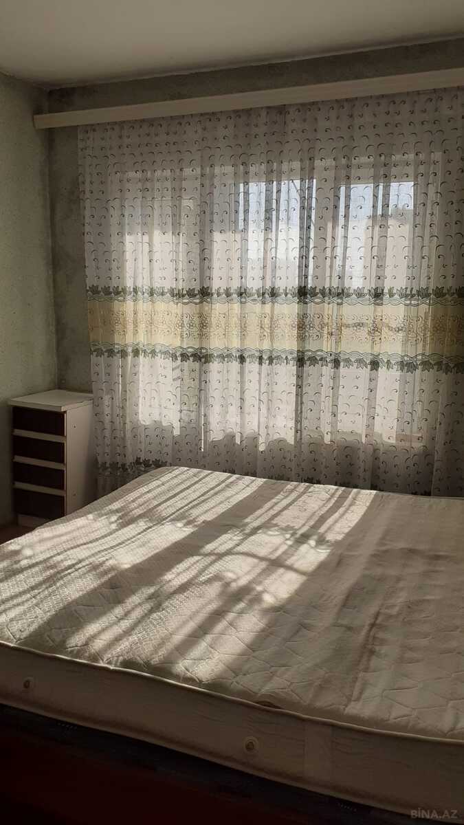 2 otaqlı Köhnə tikili, 8-ci mikrorayon q., Bakı