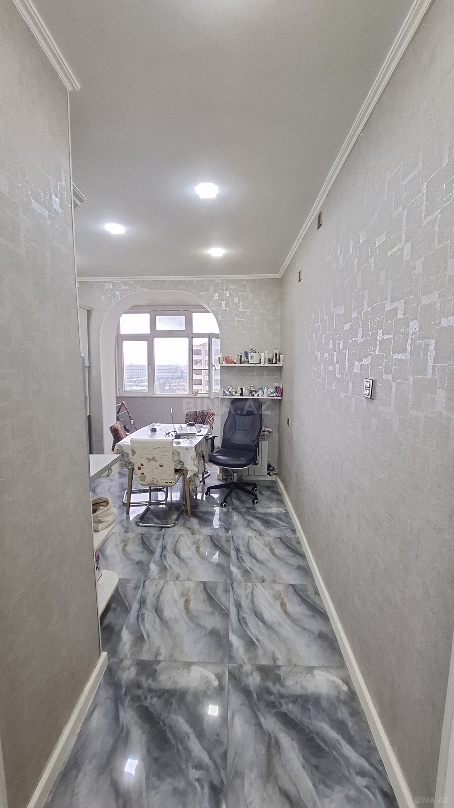 3 otaqlı Köhnə tikili, Gənclik m., Bakı