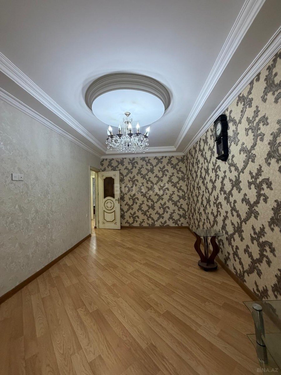 3 otaqlı Köhnə tikili, Əhmədli m., Bakı